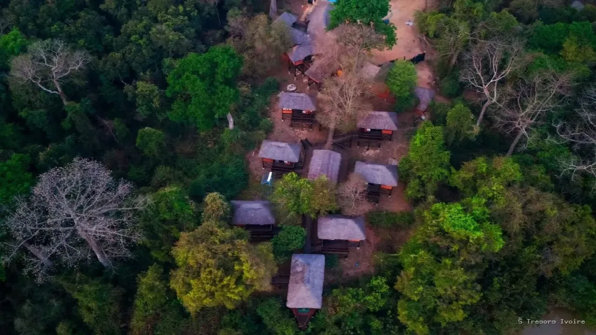N’Zi River Lodges : dormir sur pilotis au cœur de la savane, et protéger la faune ivoirienne