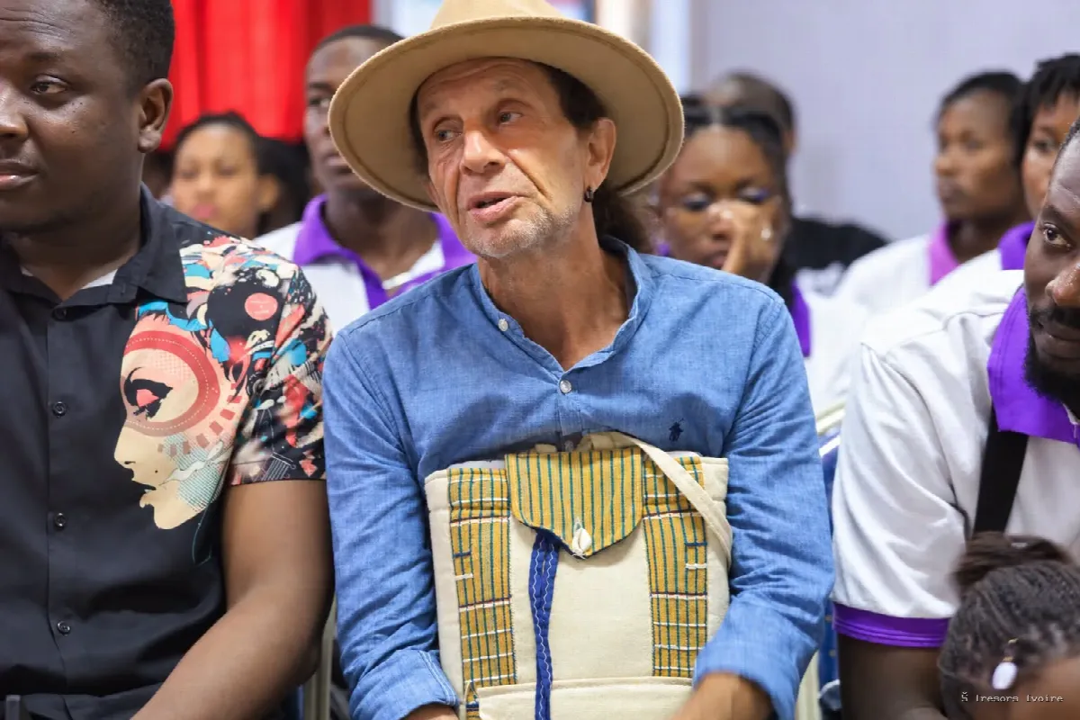 Sidiki Bakaba à l’INSAAC : une leçon de théâtre par une légende vivante